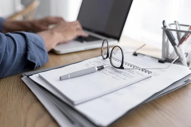 Translittération Précise et Formatage des Dates