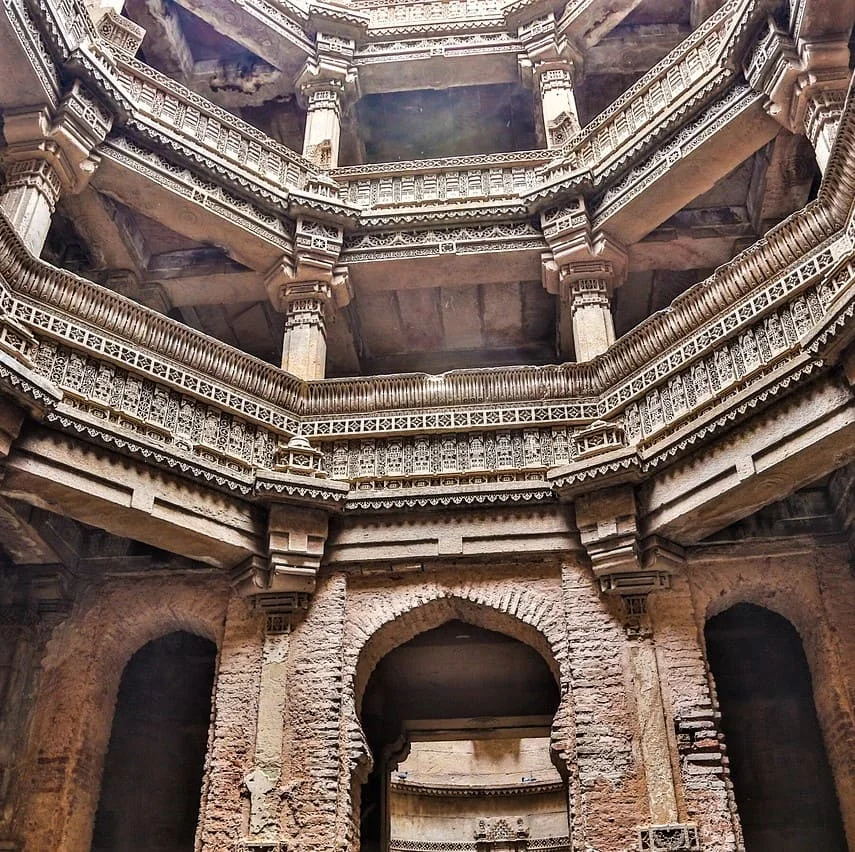 Caractéristiques de la langue gujarati