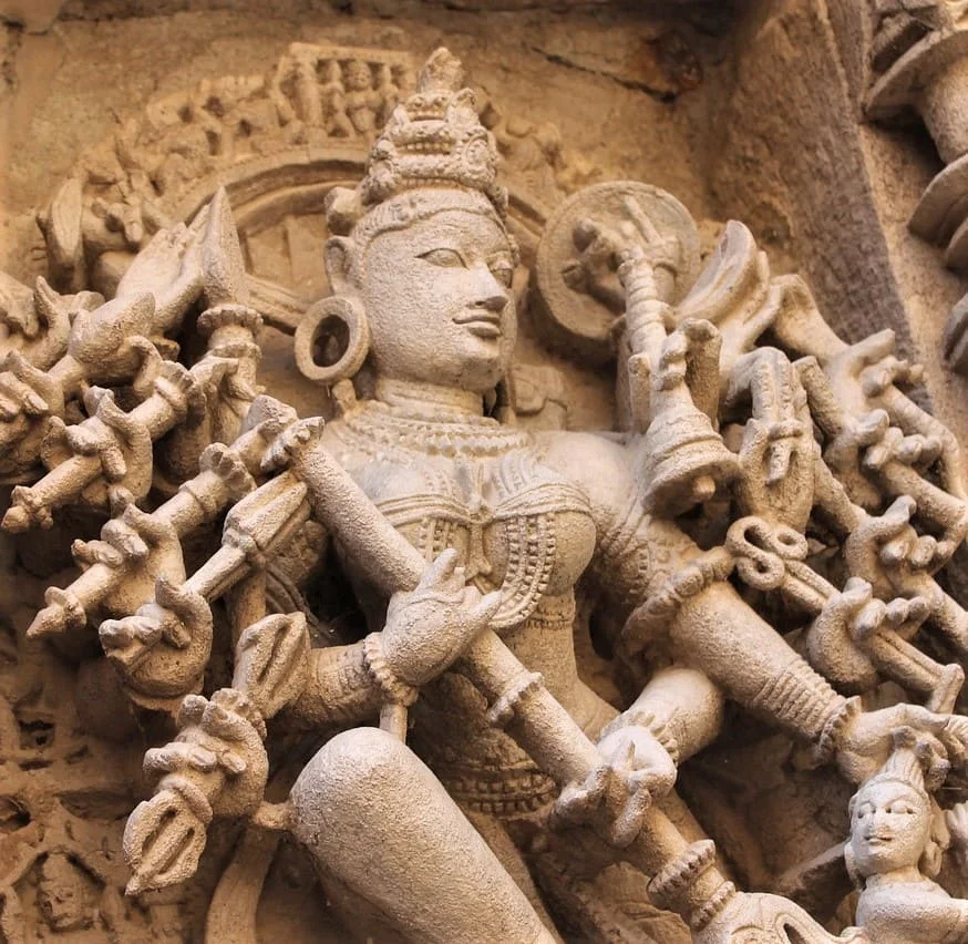 Avantages des services de traduction gujarati de PoliLingua