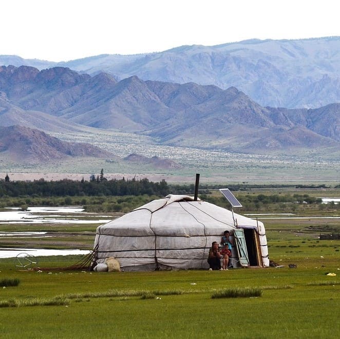Domaines d’expertise en langues mongoles chez PoliLingua